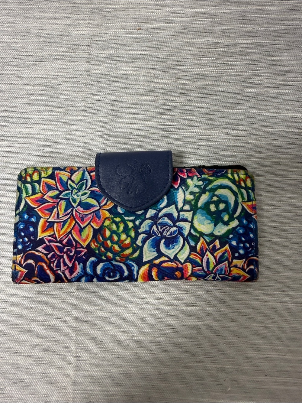 Sipsey Wilder Floral Succulent Print Women's Wallet - Navy Accent